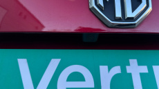 MG Hs 1.5 T-GDI Exclusive 5dr Petrol Hatchback